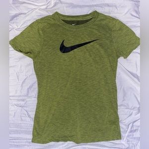 Nike dri-fit tee, size: xs, color: green